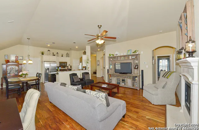 7905 Mystic Chase Property Photo 6