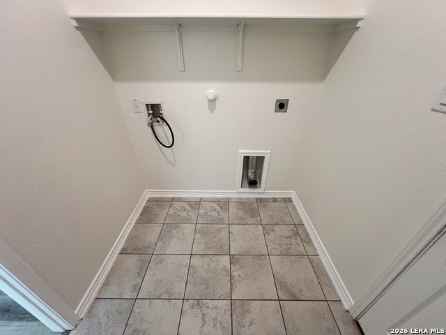 8239 Velasquez Property Photo 6