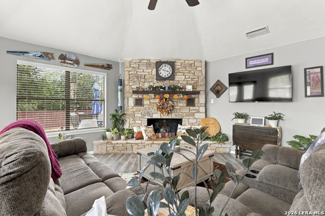 297 Starburst Ln Property Photo 12