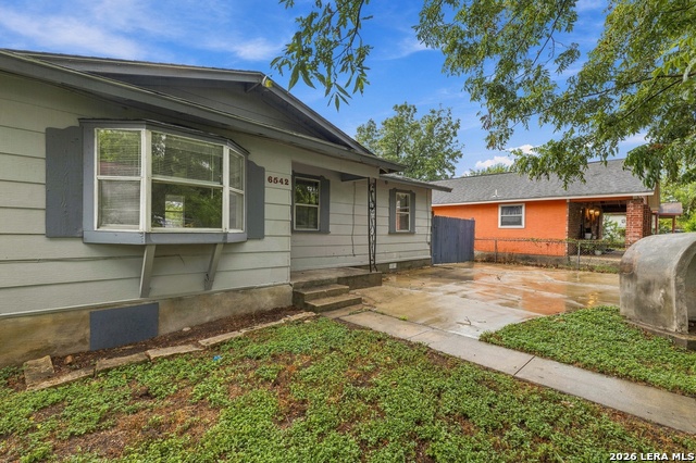 6542 Tahoka St Property Photo 3