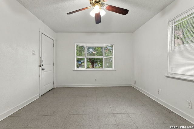 6542 Tahoka St Property Photo 7