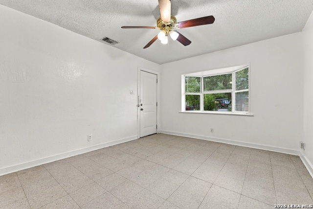 6542 Tahoka St Property Photo 8