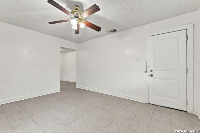 6542 Tahoka St Property Photo 9