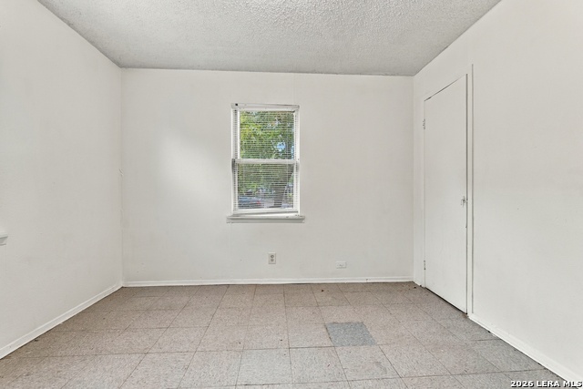 6542 Tahoka St Property Photo 14