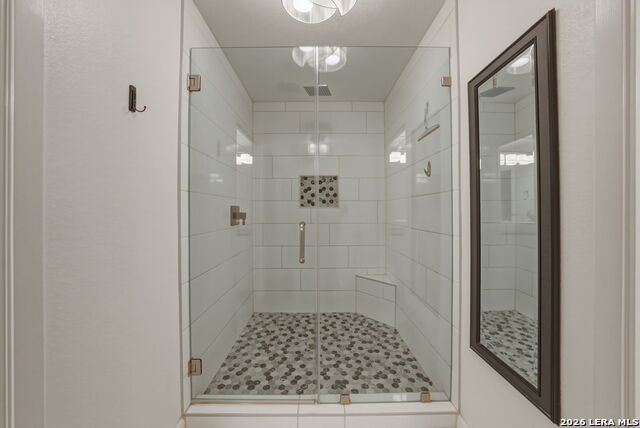 214 E Travis St Property Photo 19