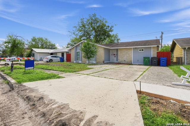 5526 Ghost Hawk St Property Photo 2