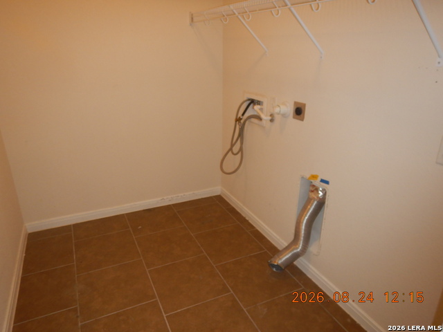 6031 Snorkel Square Property Photo 12