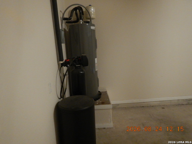 6031 Snorkel Square Property Photo 14