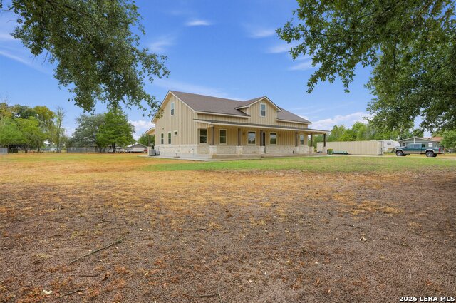 105 Oak View Dr Property Photo 5