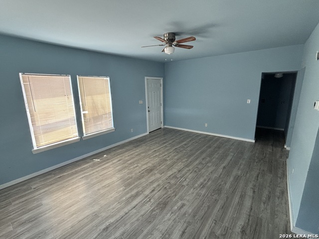 803 W Lullwood Ave Property Photo 4
