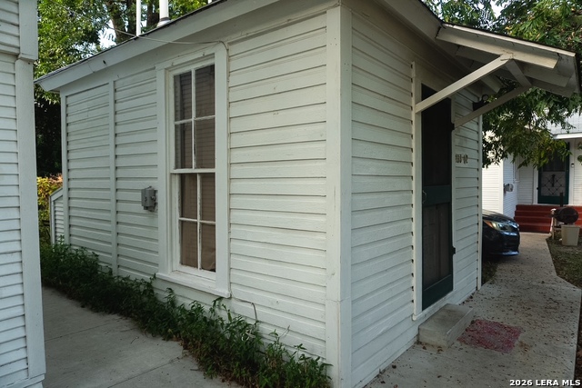 133 W Huisache Ave Property Photo 10