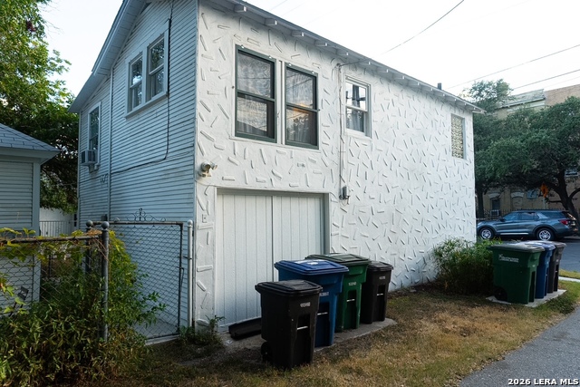 133 W Huisache Ave Property Photo 11