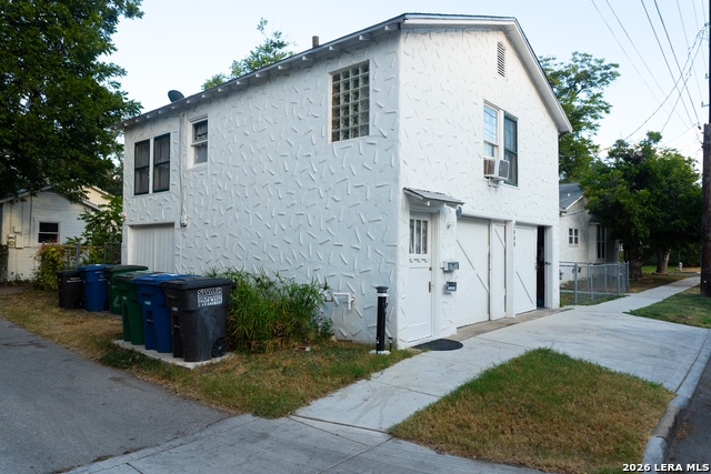 133 W Huisache Ave Property Photo 12