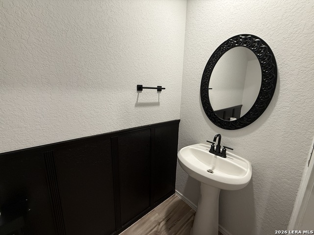 5427 Frederick Blf Property Photo 14