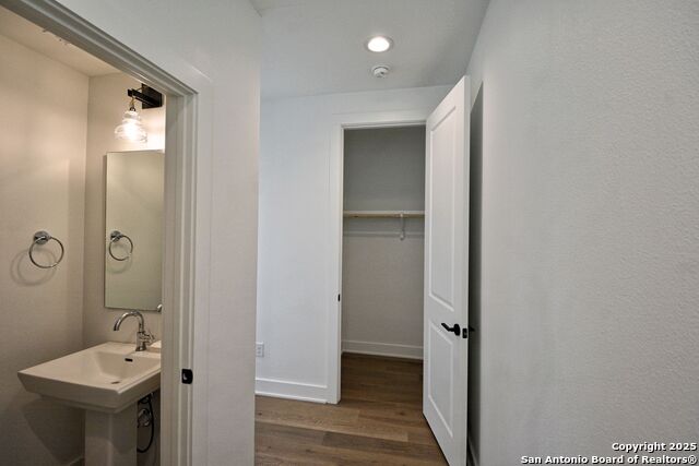 421 Constance Dr Property Photo 11