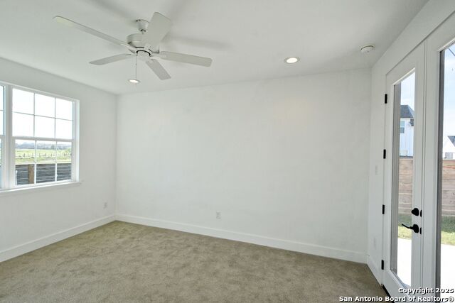 421 Constance Dr Property Photo 12