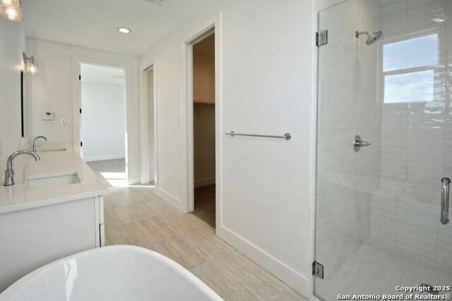 421 Constance Dr Property Photo 20