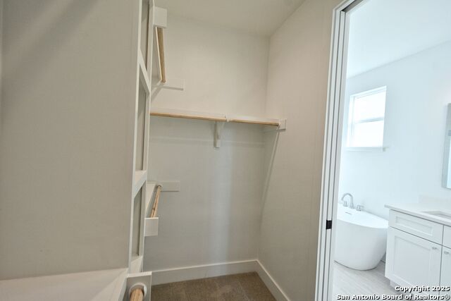 421 Constance Dr Property Photo 21