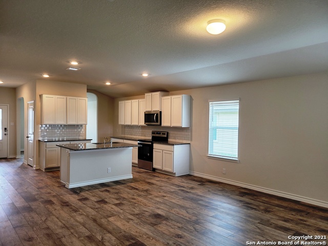 614 Cypress Byu Property Photo 2