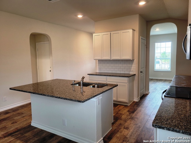 614 Cypress Byu Property Photo 5