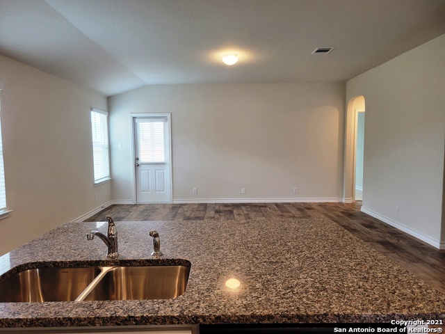 614 Cypress Byu Property Photo 7