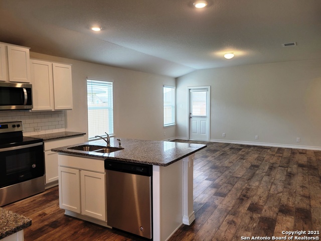 614 Cypress Byu Property Photo 9