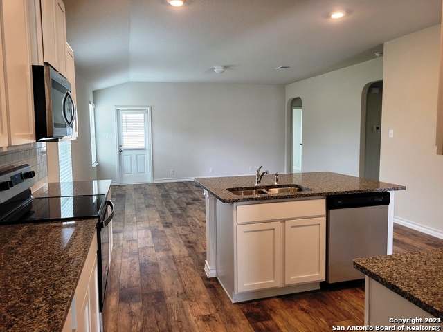614 Cypress Byu Property Photo 10