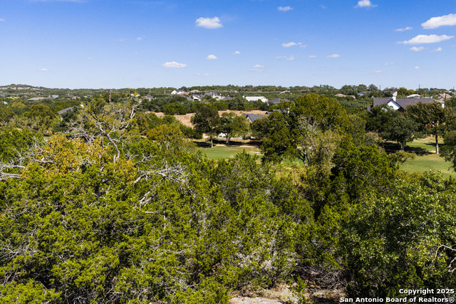 123 Levi English Property Photo 6