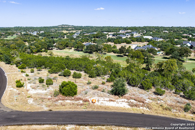 123 Levi English Property Photo 15