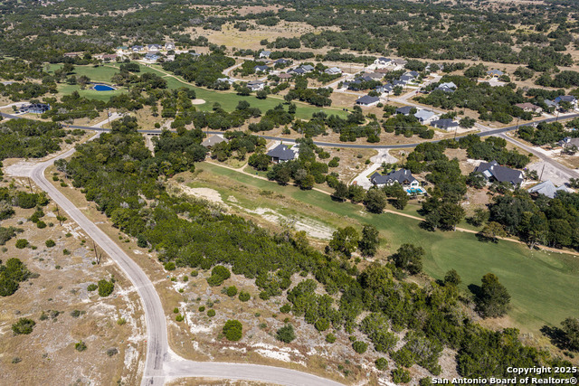 123 Levi English Property Photo 21