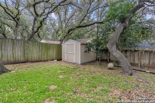 8831 Brigadoon St Property Photo 23