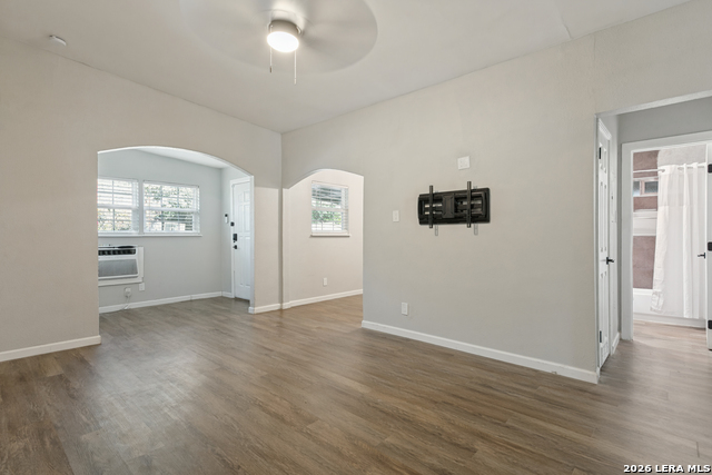 102 Mace St Property Photo 8