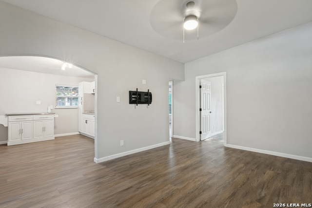 102 Mace St Property Photo 11