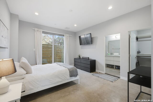 422 Hays St Property Photo 2