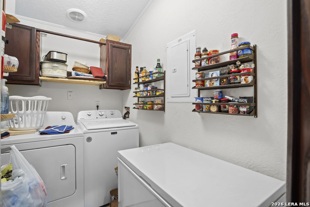 482 Center Property Photo 22