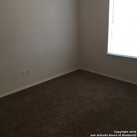 5823 Golf Bnd Property Photo 7