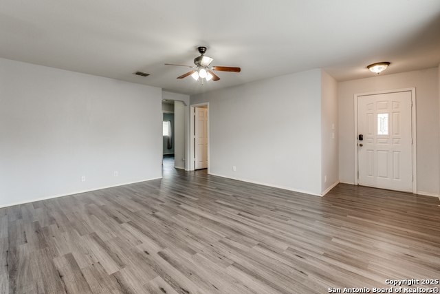 309 Willow View Property Photo 5