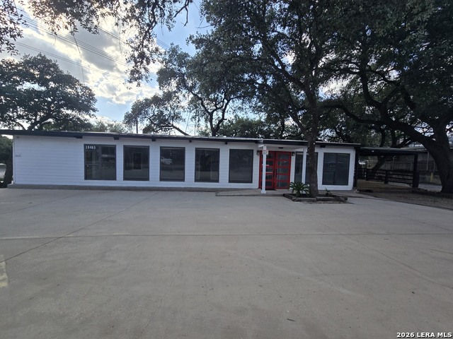 10403 Huebner Property Photo 3