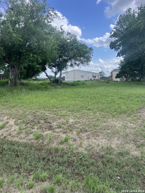 300 E Us Highway 87 Property Photo 3