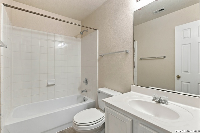 619 Mathis Mdw Property Photo 24