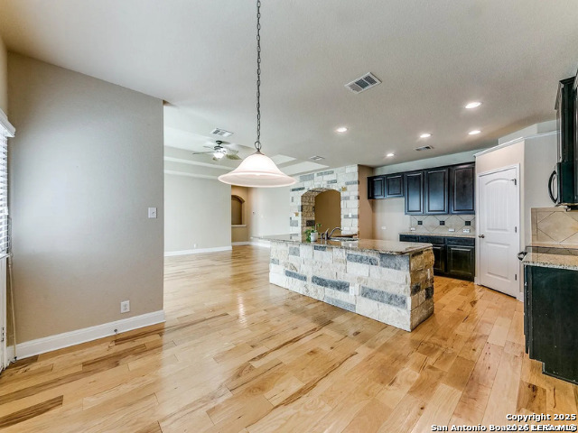 912 Resaca Property Photo 9