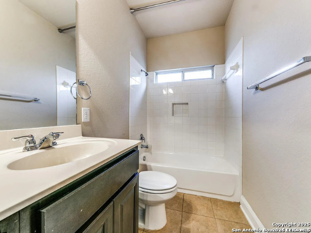912 Resaca Property Photo 17