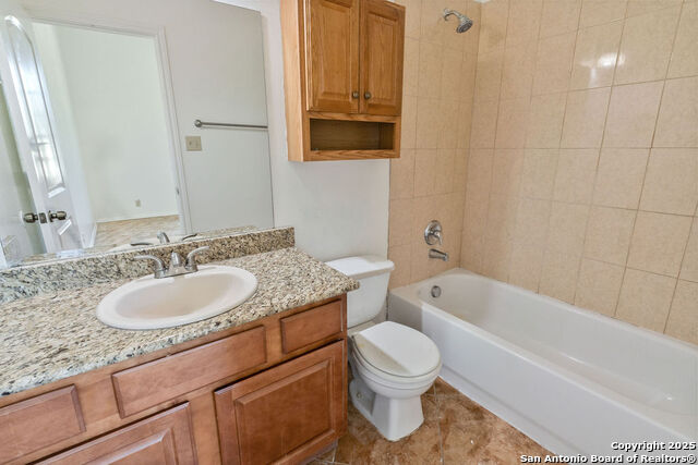 319 County Road 386 Property Photo 17