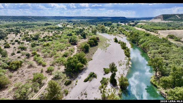 348 Lundy Rd Property Photo 5