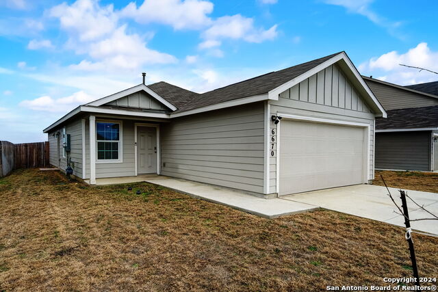 6670 Arid Way Property Photo 3