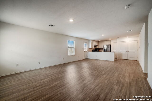 6670 Arid Way Property Photo 8