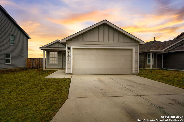 6670 Arid Way Property Photo 26