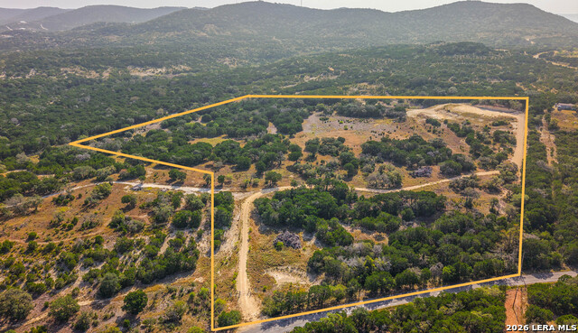 1576 Bear Creek Rd Property Photo 4