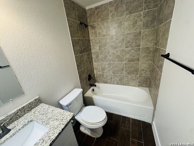 6310 Melanzane Ave Property Photo 13