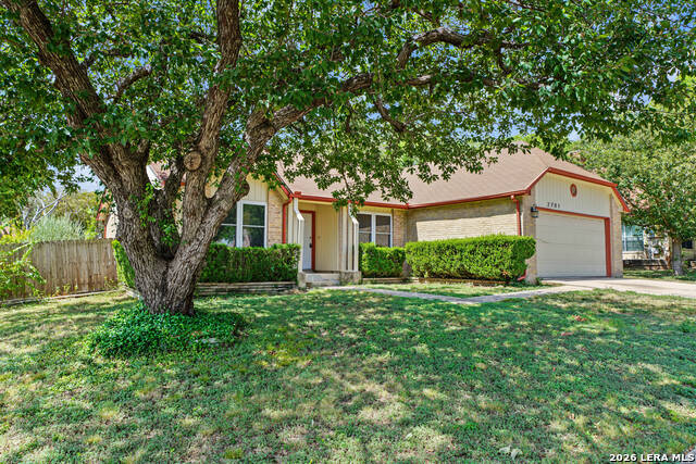 2701 Hillview Ln Property Photo 3